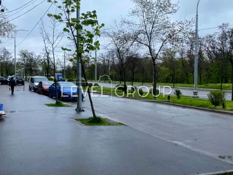 комерційна за адресою Голосіївський просп. (40-річчя Жовтня), 106/2