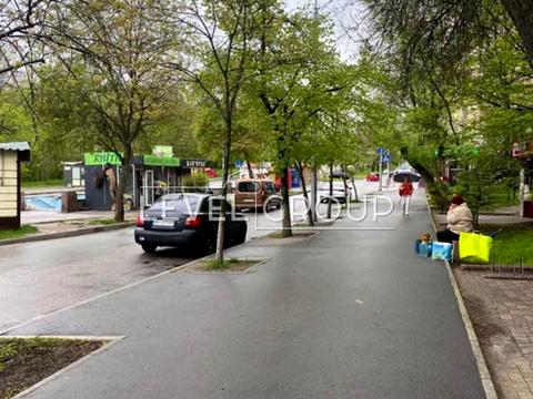 комерційна за адресою Голосіївський просп. (40-річчя Жовтня), 106/2