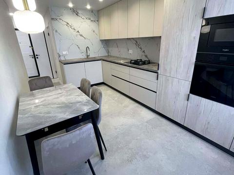 квартира за адресою Білогірська вул., 12