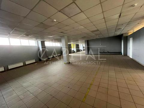 комерційна за адресою Федора Ернста вул., 2