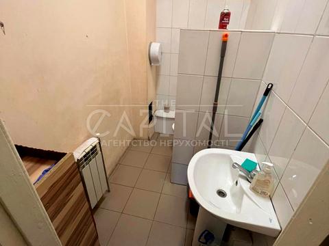 комерційна за адресою Федора Ернста вул., 2