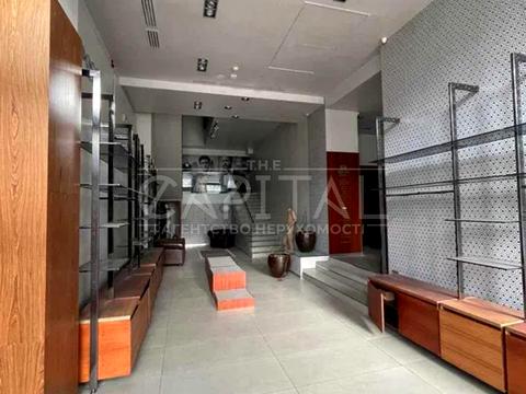 комерційна за адресою Лесі Українки бульв., 7-Б