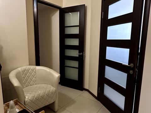 комерційна за адресою Басейна вул., 5-А