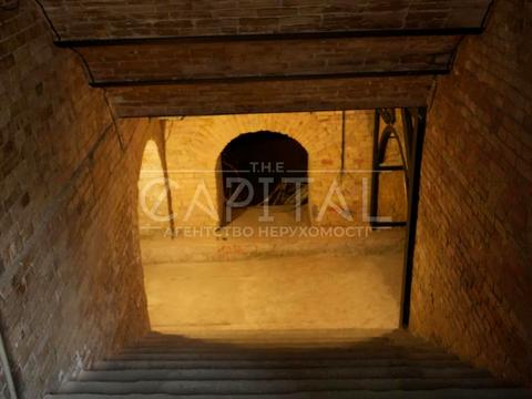 комерційна за адресою Ярославська вул., 5/2