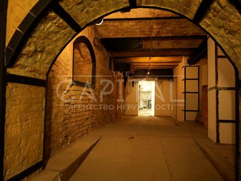 комерційна за адресою Ярославська вул., 5/2