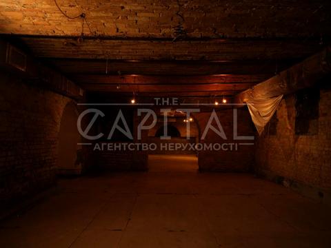 комерційна за адресою Ярославська вул., 5/2