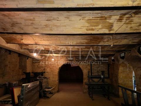 комерційна за адресою Ярославська вул., 5/2