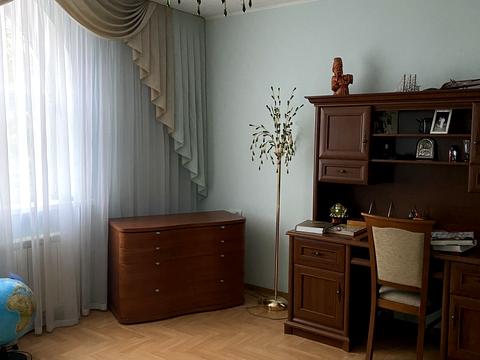 будинок за адресою Захисників України вул. (Вокзальна), 17а