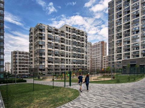 квартира за адресою Олександра Олеся вул., 4-Б