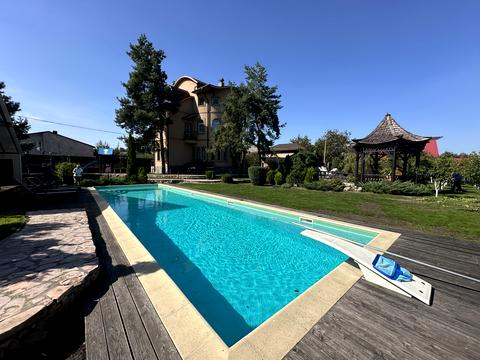 будинок за адресою Центральна вул.