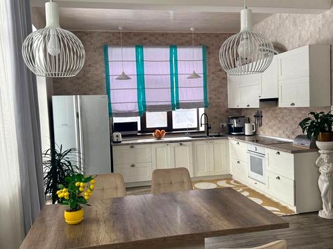 будинок за адресою Озерна