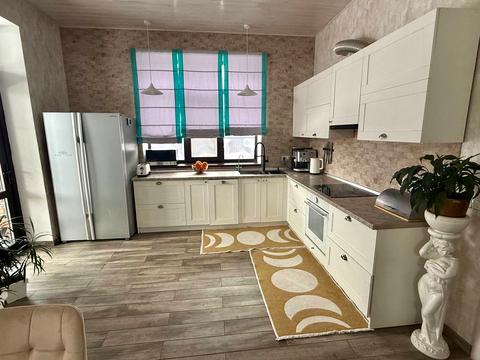 будинок за адресою Озерна