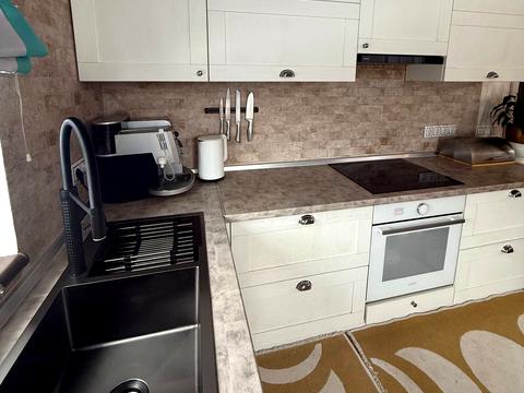 будинок за адресою Озерна