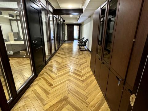 комерційна за адресою Жилянська вул., 72