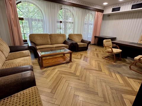 комерційна за адресою Жилянська вул., 72