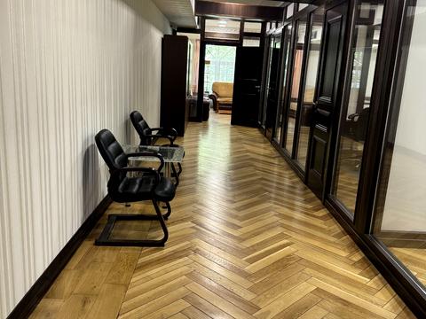 комерційна за адресою Жилянська вул., 72