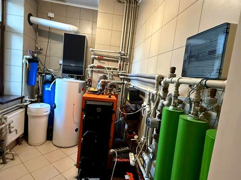 будинок за адресою Озерна