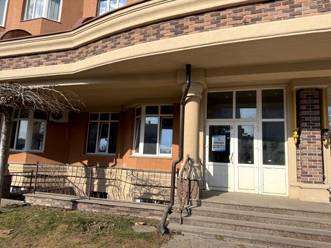 комерційна за адресою Боголюбова вул., 38
