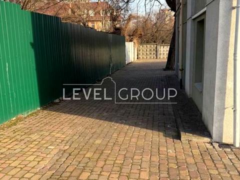 коммерческая по адресу Якубенківська ул. (Тропинина), 4 Б