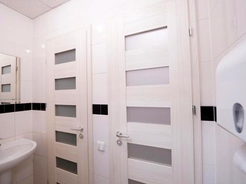 комерційна за адресою Велика Васильківська вул. (Червоноармійська), 72