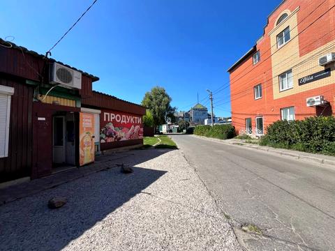 комерційна за адресою Таращанська вул., 194