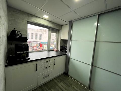 коммерческая по адресу Независимости просп. (Леваневського), 53