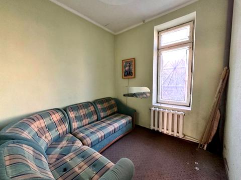 комерційна за адресою Партизанська вул., 25