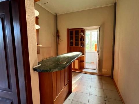 комерційна за адресою Партизанська вул., 25