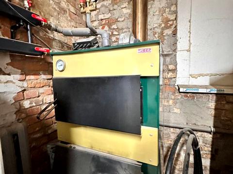 комерційна за адресою Центральний пов., 34