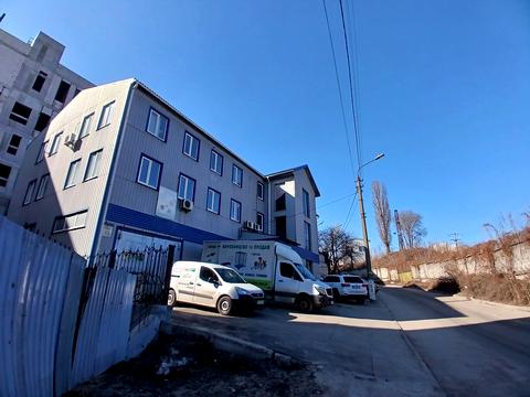 коммерческая по адресу Нововокзальная ул., 17а
