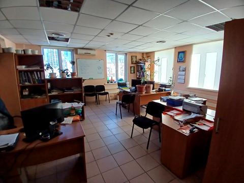 коммерческая по адресу Нововокзальная ул., 17а