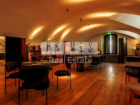 коммерческая по адресу Ивана Мазепы ул. (Январского Восстания), 4/6