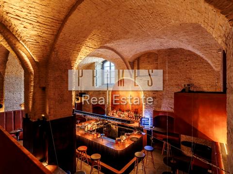 коммерческая по адресу Ивана Мазепы ул. (Январского Восстания), 4/6