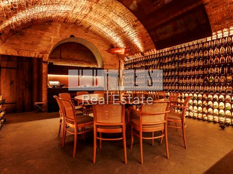 коммерческая по адресу Ивана Мазепы ул. (Январского Восстания), 4/6