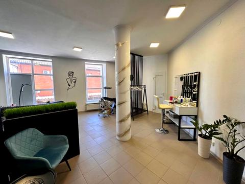 коммерческая по адресу Шолом-Алейхема ул., 1