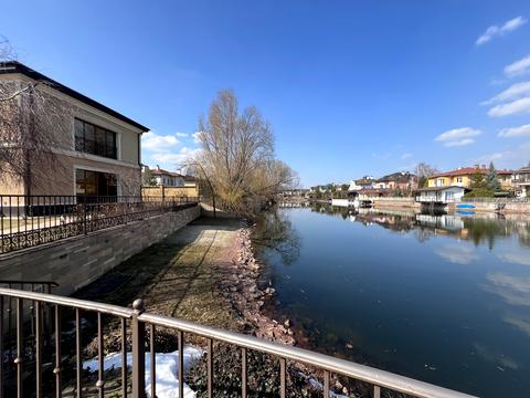 дом по адресу Старокиевская ул.