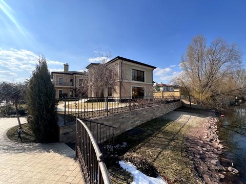 дом по адресу Старокиевская ул.