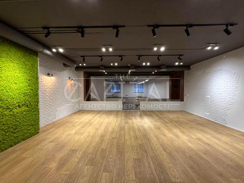 комерційна за адресою Ірининська вул., 5/24