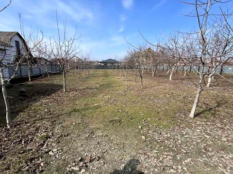 участок по адресу Грушевського