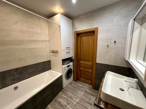 квартира за адресою Університетська вул., 2-Л