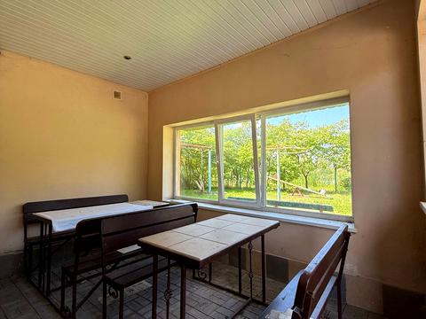 комерційна за адресою Володимира Івасюка вул., 44