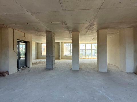 комерційна за адресою Щирецька вул., 23