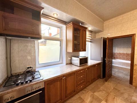 будинок за адресою Героя України Олександра Щербанюка вул. (Василя Чапаєва), 33