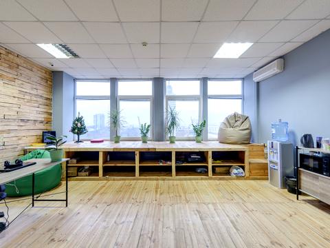 коммерческая по адресу Соломенская ул., 5