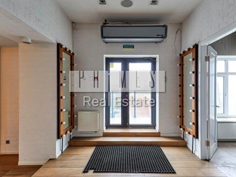 коммерческая по адресу Школьная ул. (Юрія Гагаріна), 1