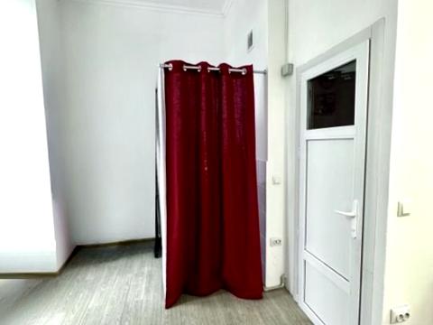 комерційна за адресою Бігова вул., 17