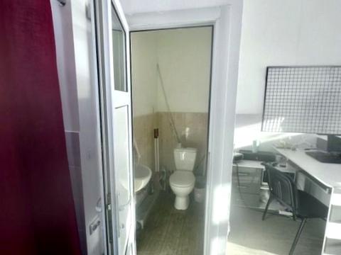 комерційна за адресою Бігова вул., 17