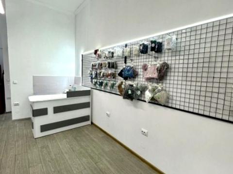 комерційна за адресою Бігова вул., 17