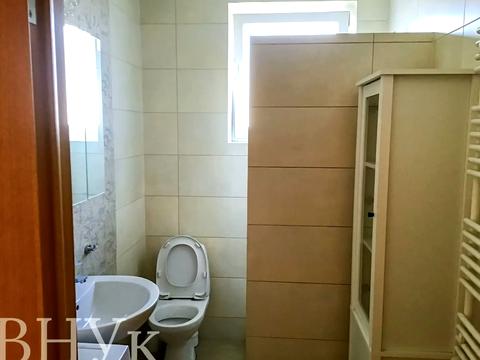 квартира по адресу Василя Ґренджі-Донського пл., 3а