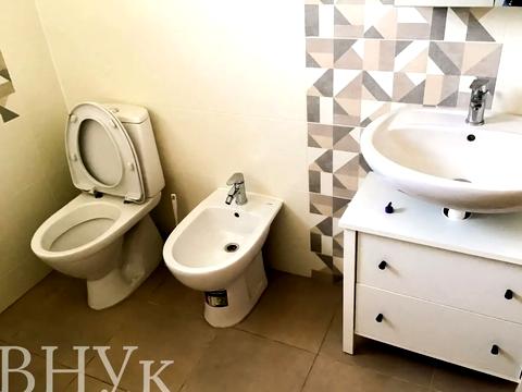 квартира по адресу Василя Ґренджі-Донського пл., 3а